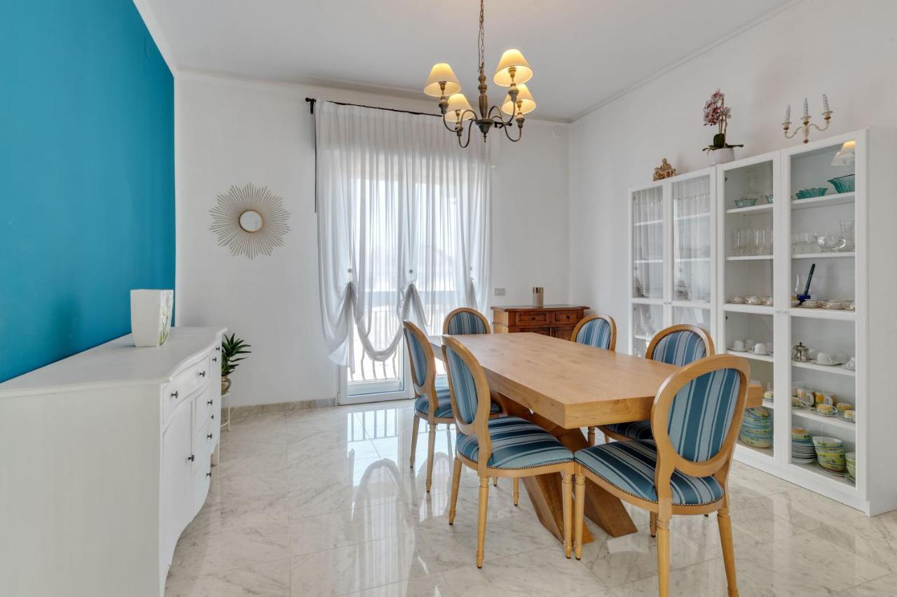 ויצ'נצה Elegant Blue Apartment מראה חיצוני תמונה