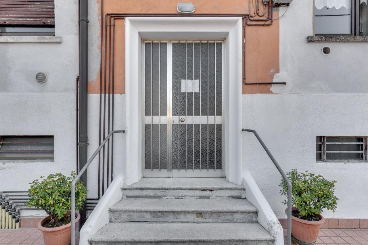 ויצ'נצה Elegant Blue Apartment מראה חיצוני תמונה